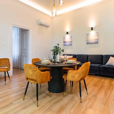 Modern Apartment French Balkony Budapeszt Zewnętrze zdjęcie