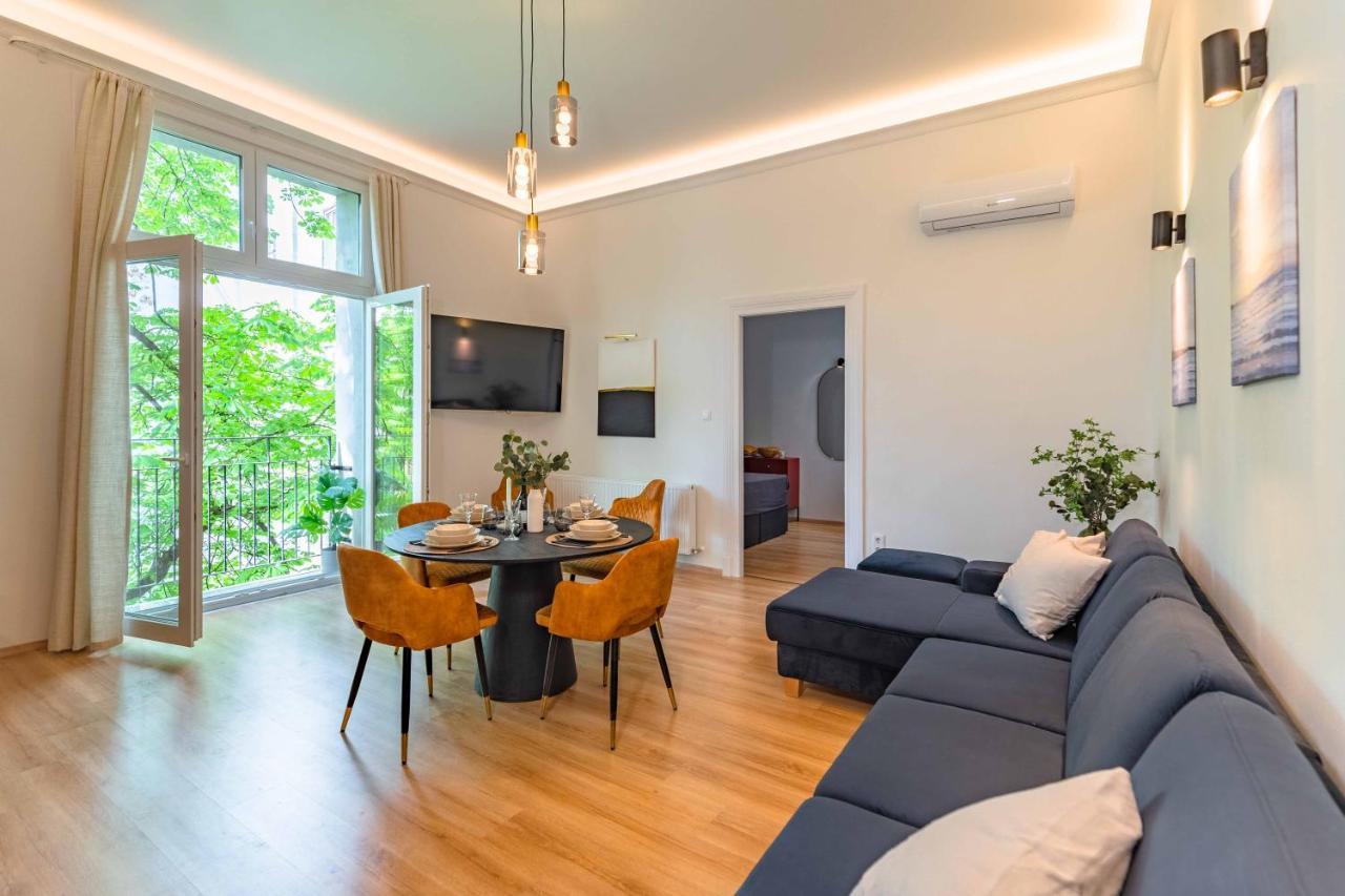 Modern Apartment French Balkony Budapeszt Zewnętrze zdjęcie