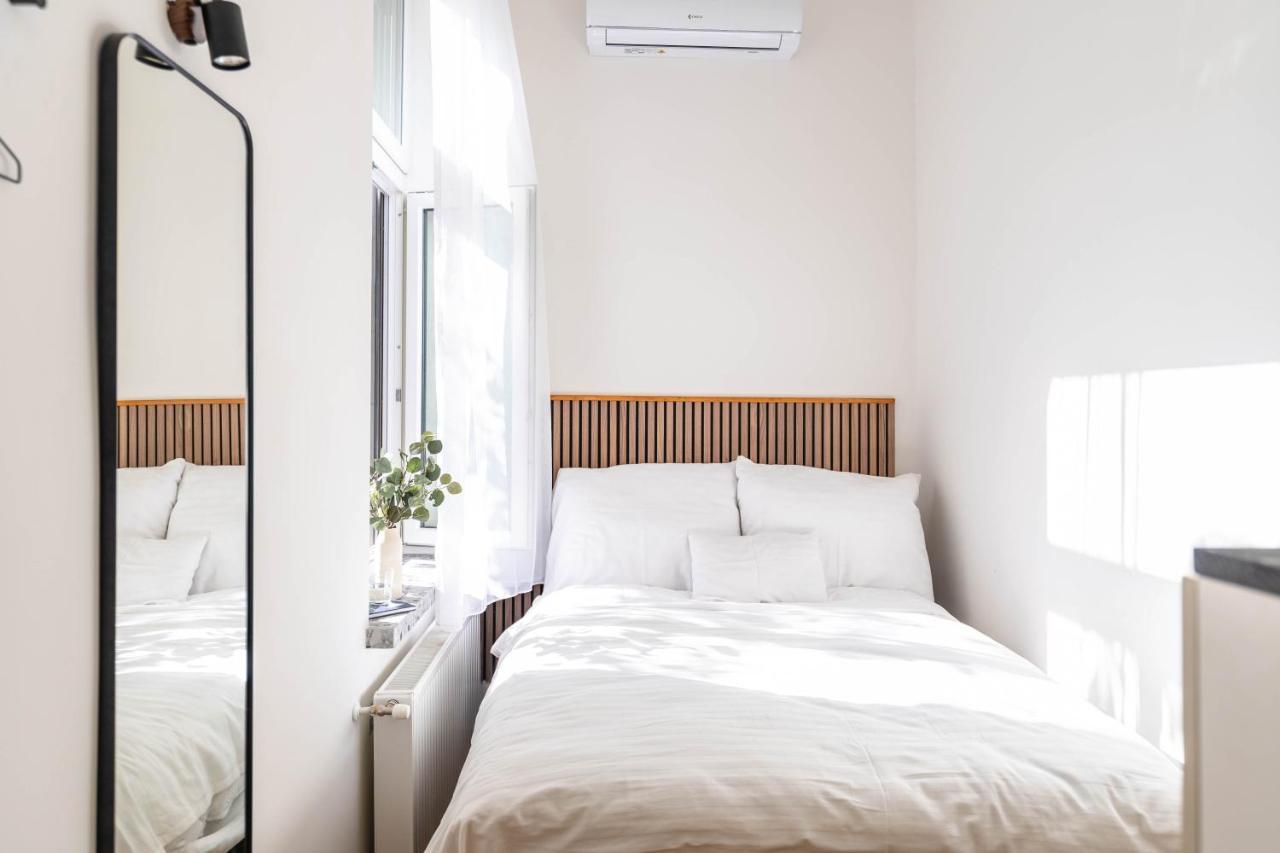 Modern Apartment French Balkony Budapeszt Zewnętrze zdjęcie