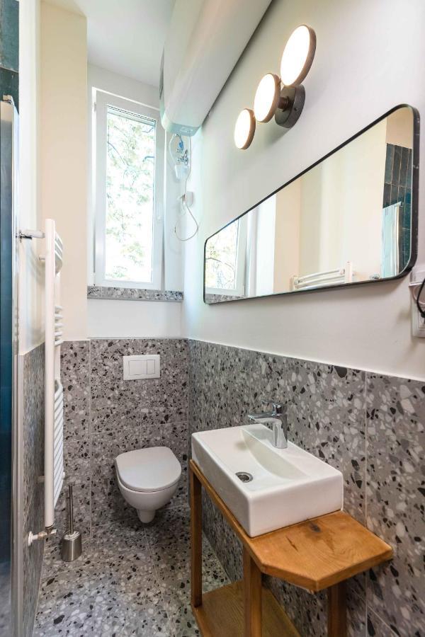 Modern Apartment French Balkony Budapeszt Zewnętrze zdjęcie