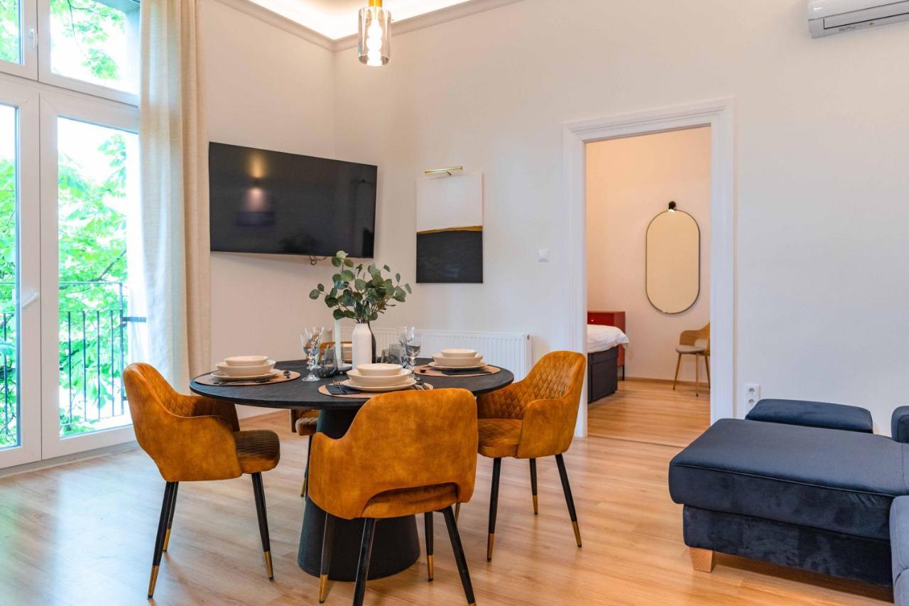 Modern Apartment French Balkony Budapeszt Zewnętrze zdjęcie