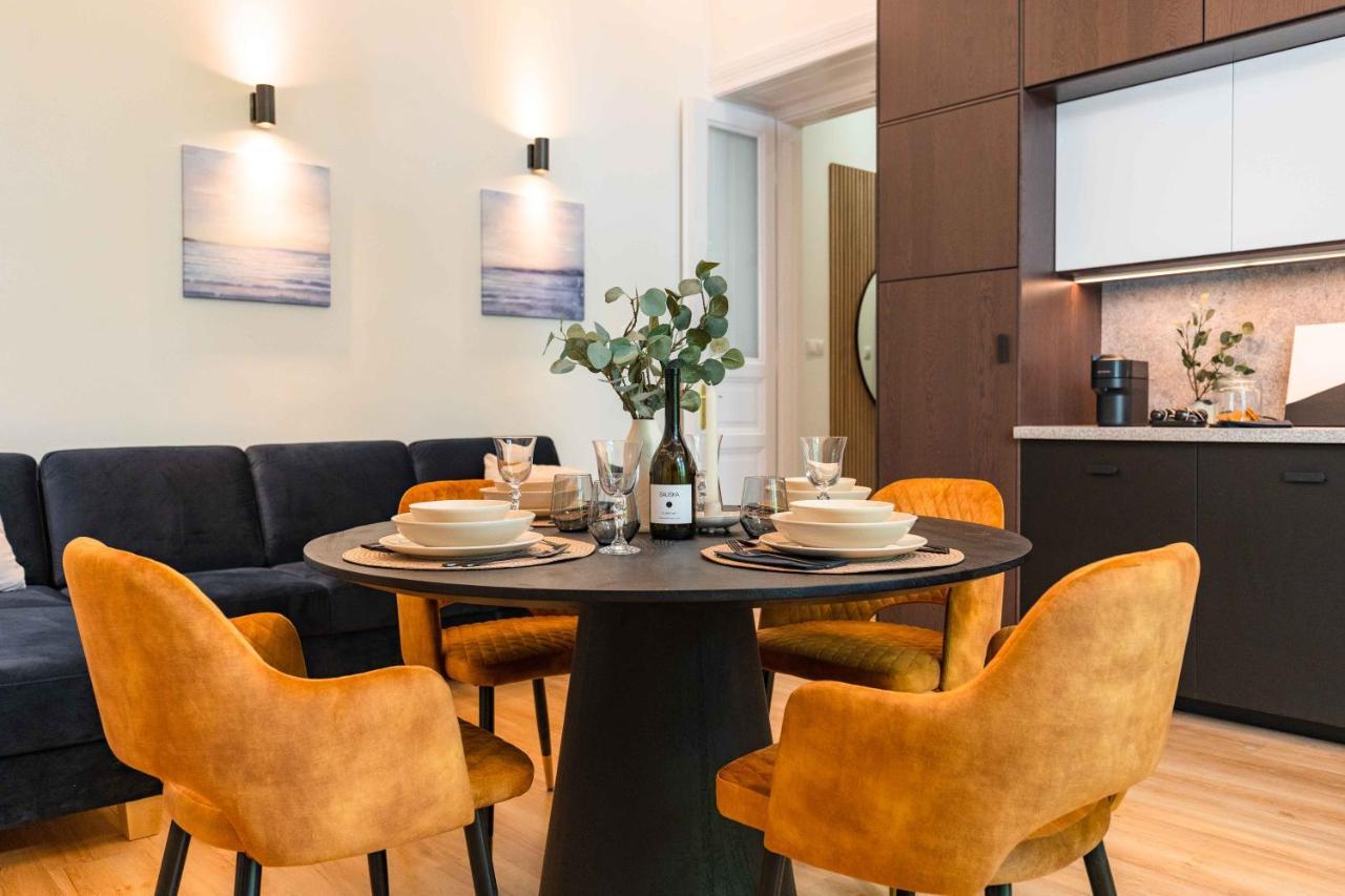 Modern Apartment French Balkony Budapeszt Zewnętrze zdjęcie
